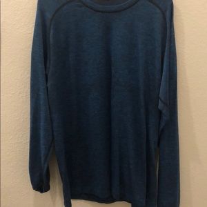 Men’s Lululemon tech long sleeve shirt